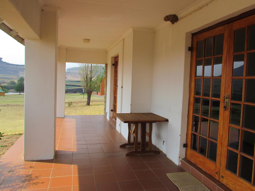 Pumula Guest Farm Villa Fouriesburg Ruang foto