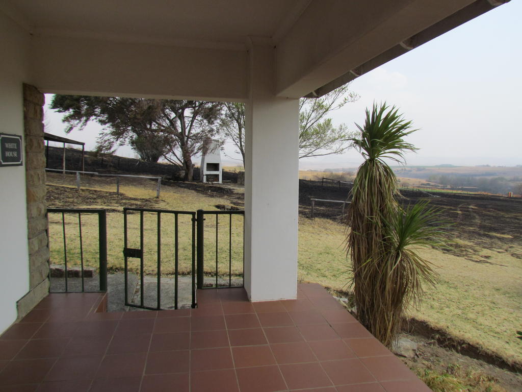 Pumula Guest Farm Villa Fouriesburg Bagian luar foto
