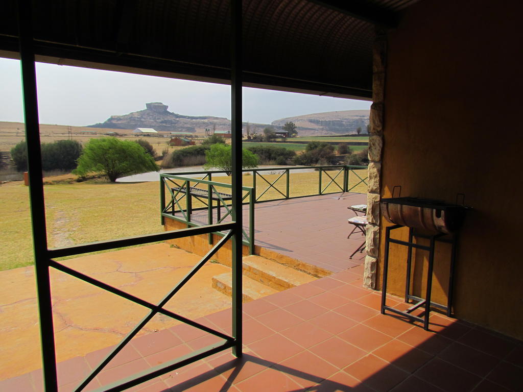 Pumula Guest Farm Villa Fouriesburg Bagian luar foto